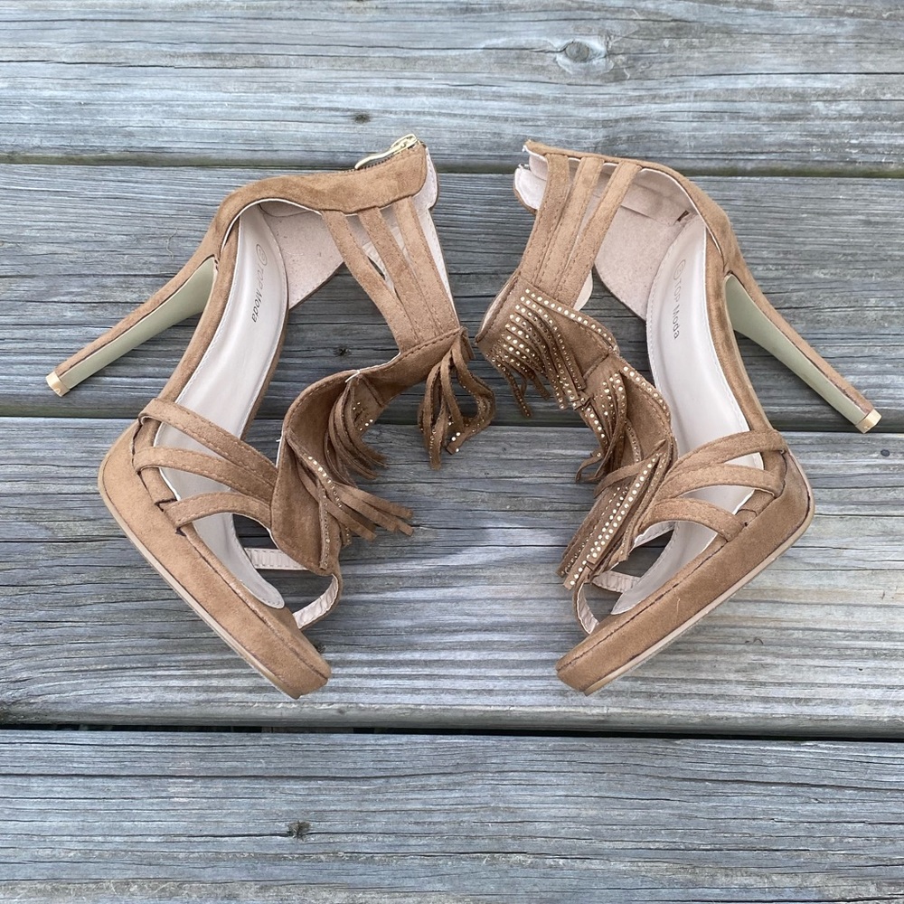 Top Moda brown tan fringe strappy heels back zip sz 10